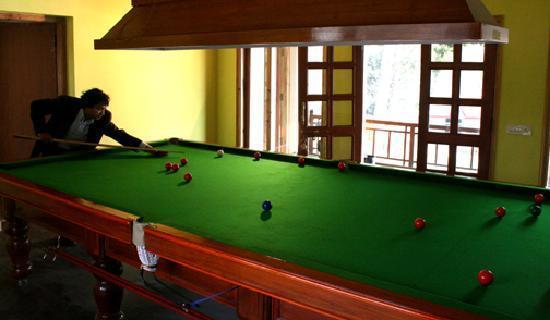 Imperial Heights Hotel Almora Eksteriør billede