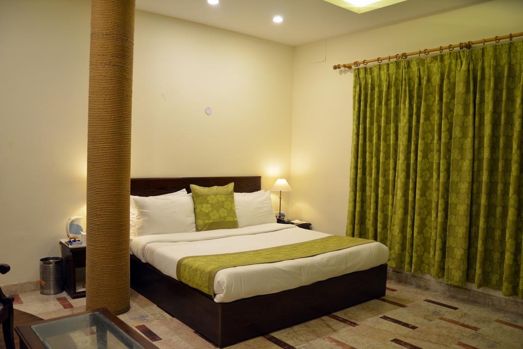 Imperial Heights Hotel Almora Eksteriør billede