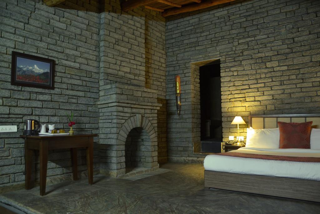 Imperial Heights Hotel Almora Eksteriør billede
